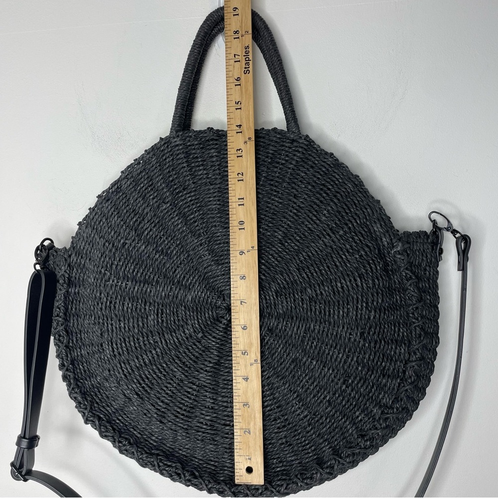Abercrombie & Fitch Large Straw Women's Black Tote Bag Natural Round Bag - Picture 8 of 10